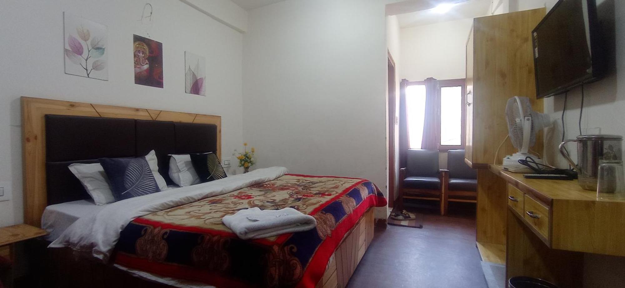 Bed & Breakfast The Prasher Mall Road