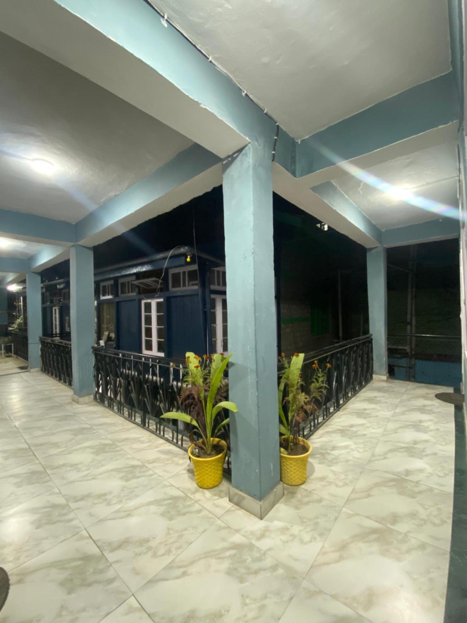 The Prasher Mall Road *