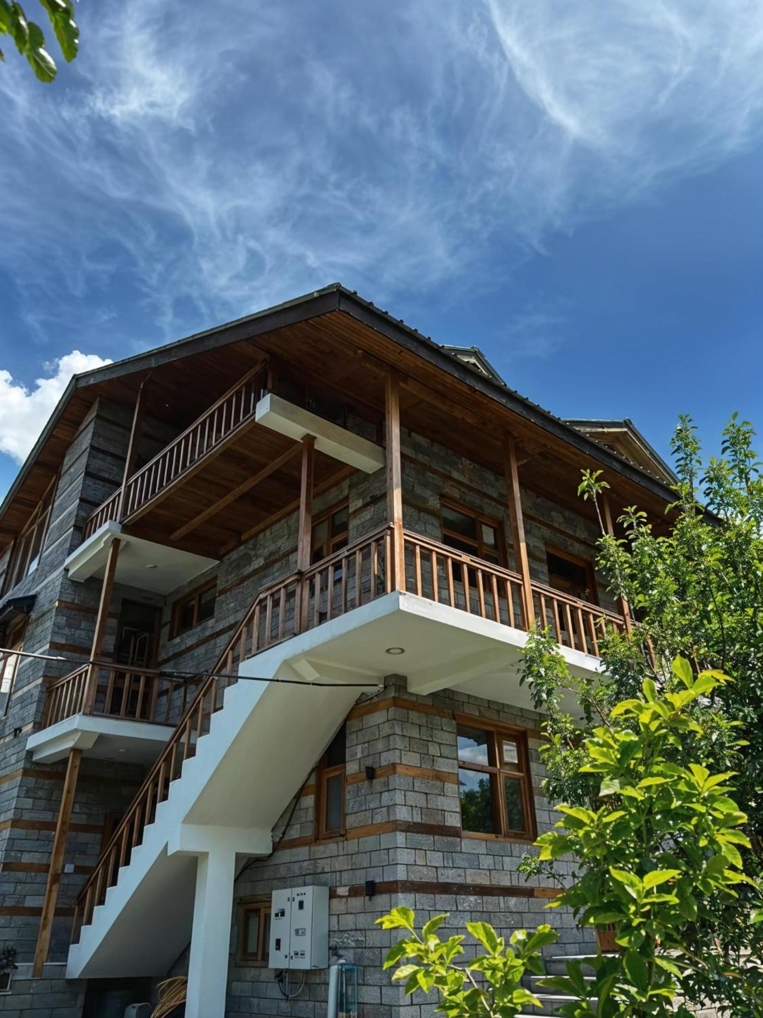 Manzar A Scenic Retreat 6br In Manali (Himachal Pradesh)