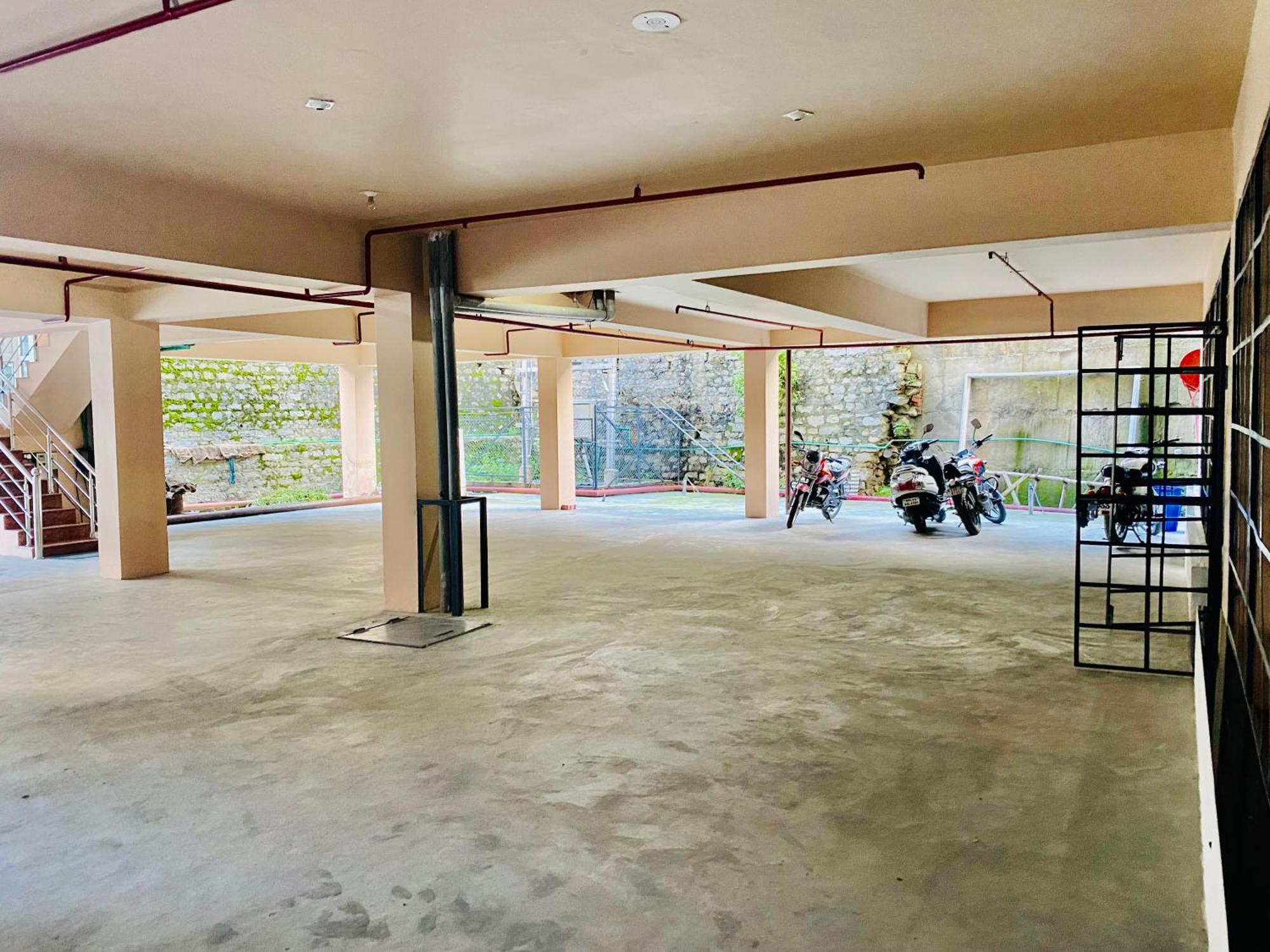 The Vista Legacy Resort, - #near Mall Road #centrally Heated & Air Cooled #big Parking #best Selling #premium #luxury Collection #open Terrace #lift #playing Zone #property Of The Year 4*
