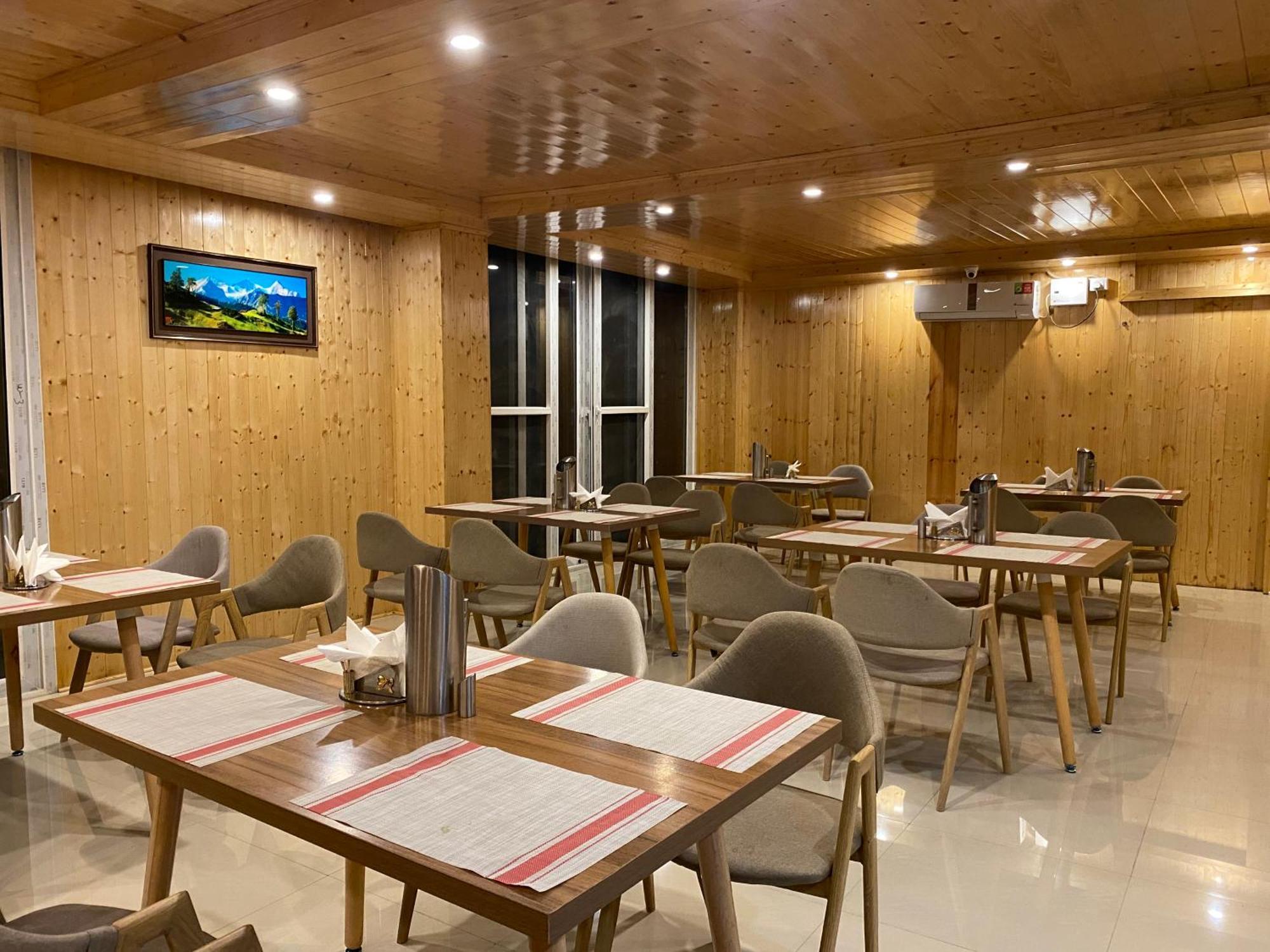 The Vista Legacy Resort, - #near Mall Road #centrally Heated & Air Cooled #big Parking #best Selling #premium #luxury Collection #open Terrace #lift #playing Zone #property Of The Year Hotel Manali (Himachal Pradesh)