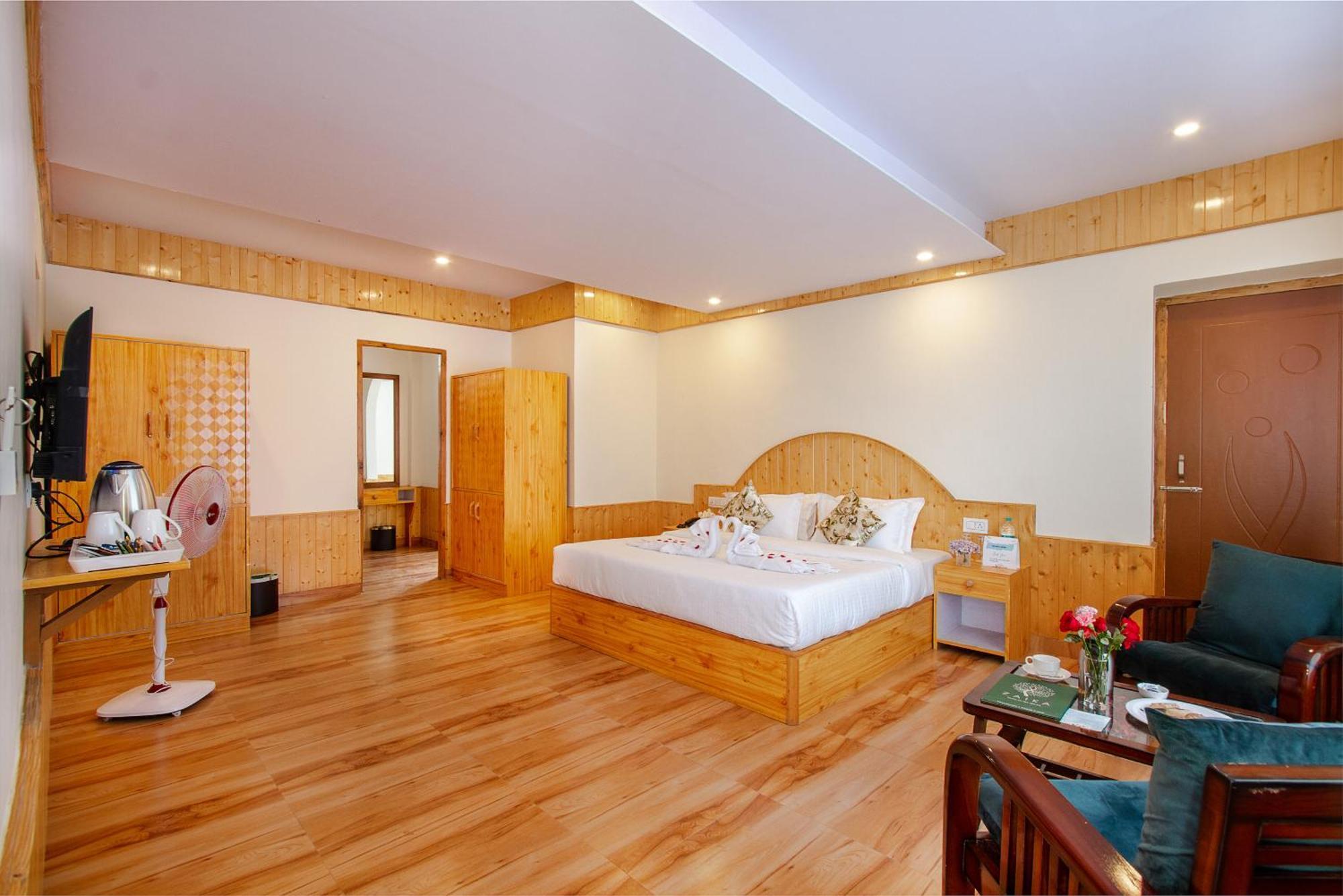 Crest Hotel