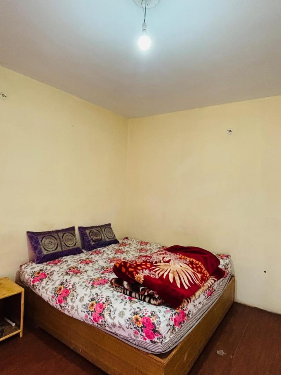 Kashi Mount View & Cafe Hotel