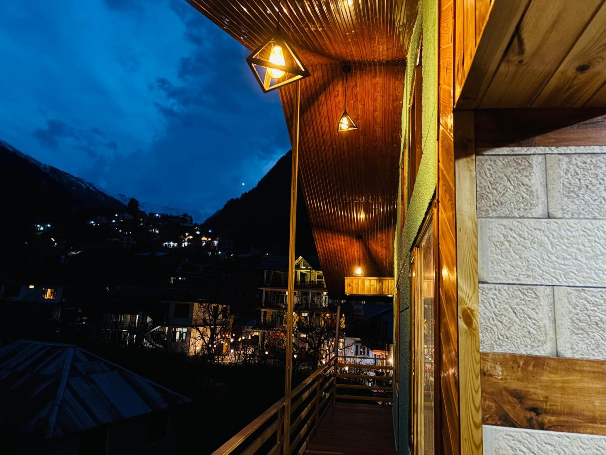 Kashi Mount View & Cafe