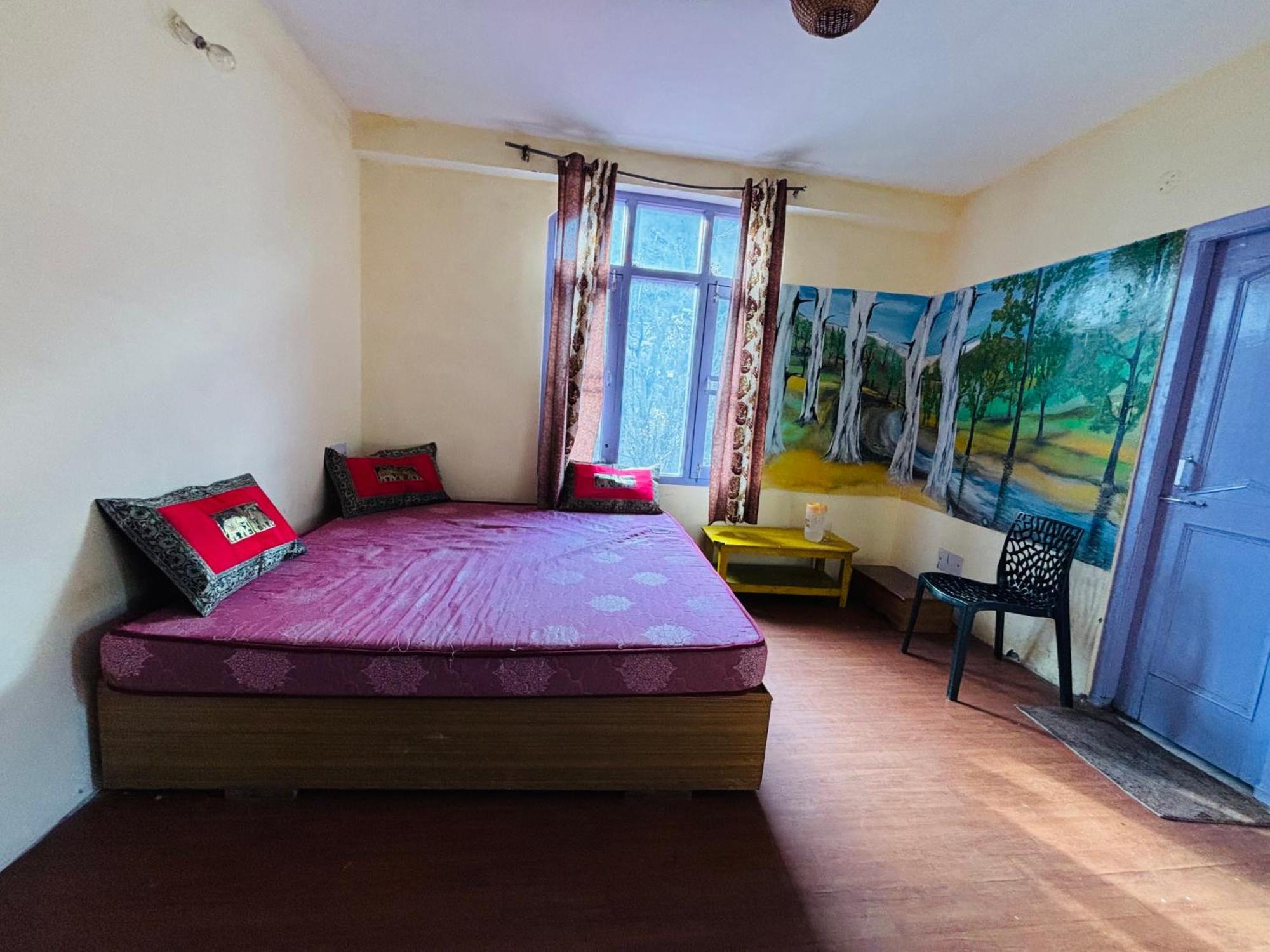 Hotel Kashi Mount View & Cafe
