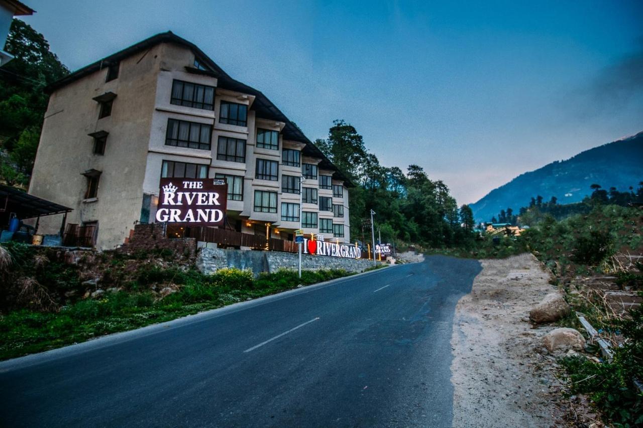 Hotel The Grand - A River And Mountain View Resort, #private Parking #gym Manali (Himachal Pradesh)