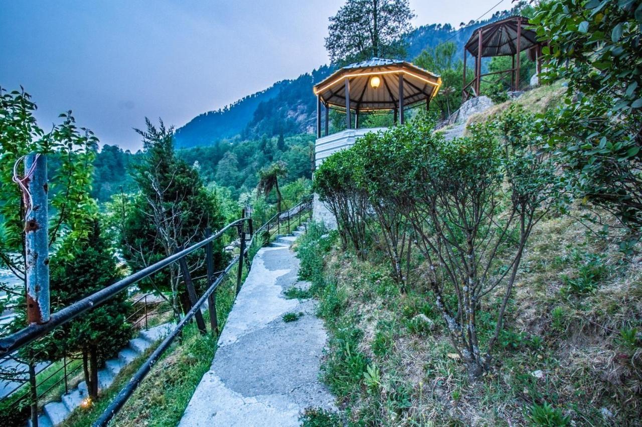 Hotel The Grand - A River And Mountain View Resort, #private Parking #gym Manali (Himachal Pradesh)