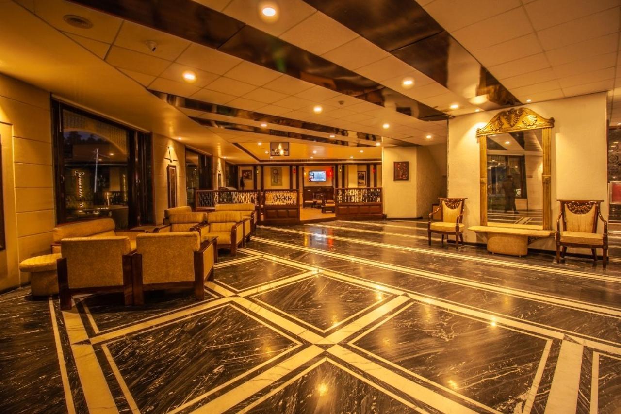 Hotel The Grand - A River And Mountain View Resort, #private Parking #gym Manali (Himachal Pradesh)