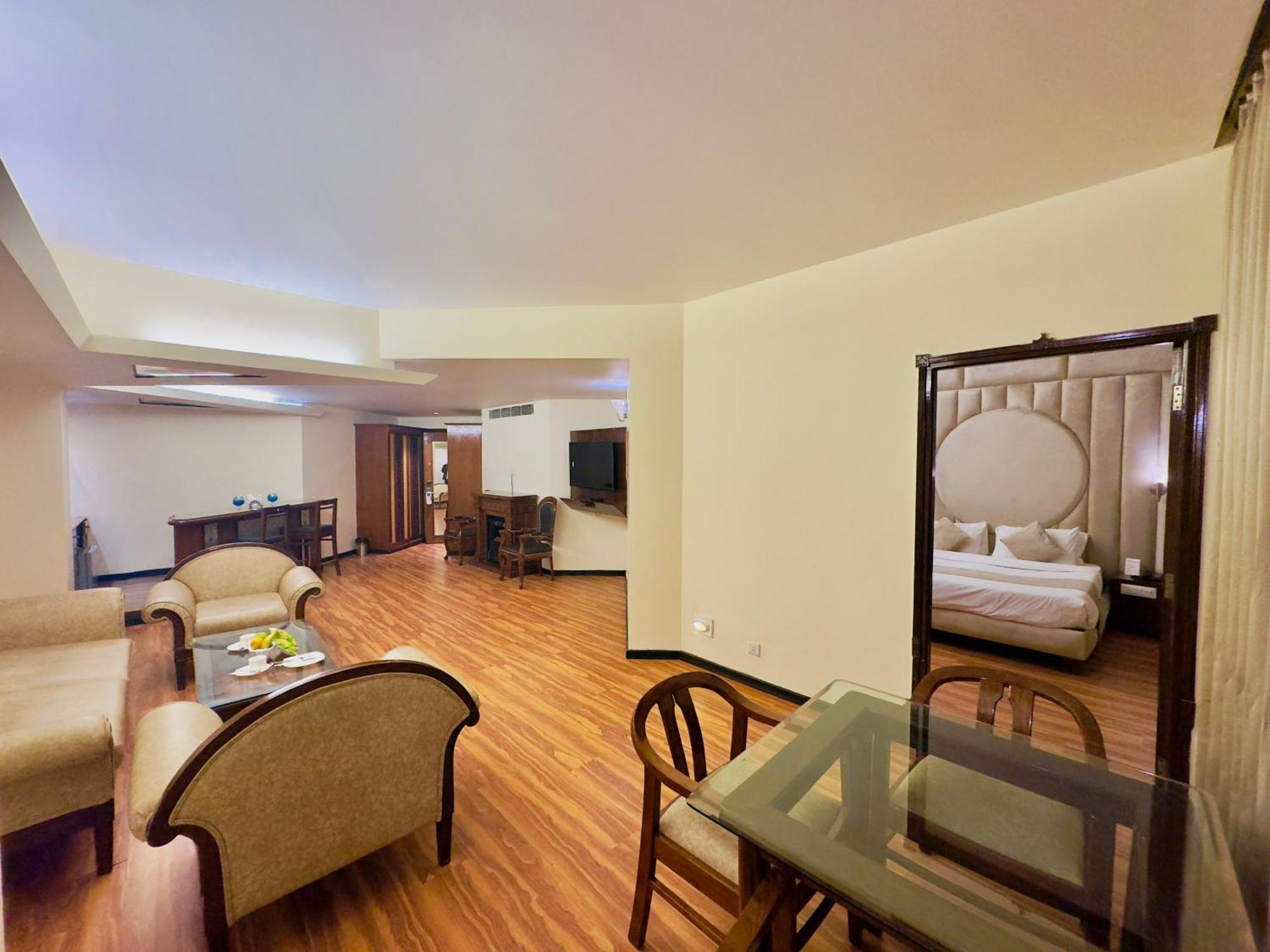 The Grand - A River And Mountain View Resort, #private Parking #gym Hotel Manali (Himachal Pradesh)