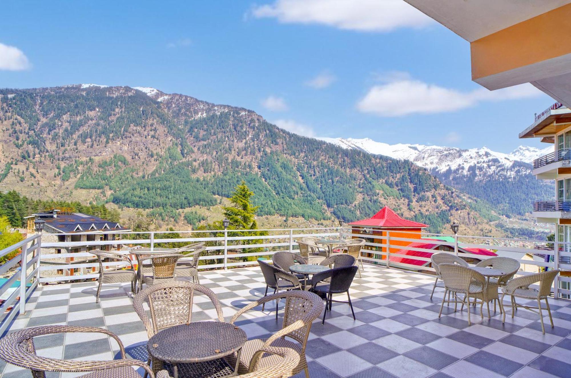 !!! The Nirvana Hills By Manu !!! A Luxury With Mountain View!!!couple Friendly!!! Balcony Rooms!!!open Terrace With 360 View!!! 4* Manali (Himachal Pradesh)