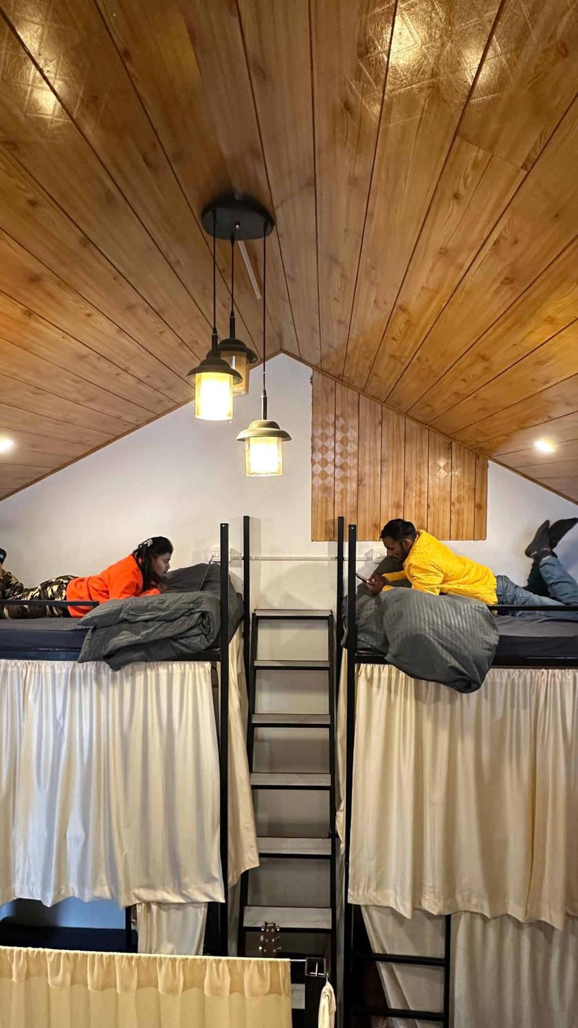Hostelgia * Manali (Himachal Pradesh)