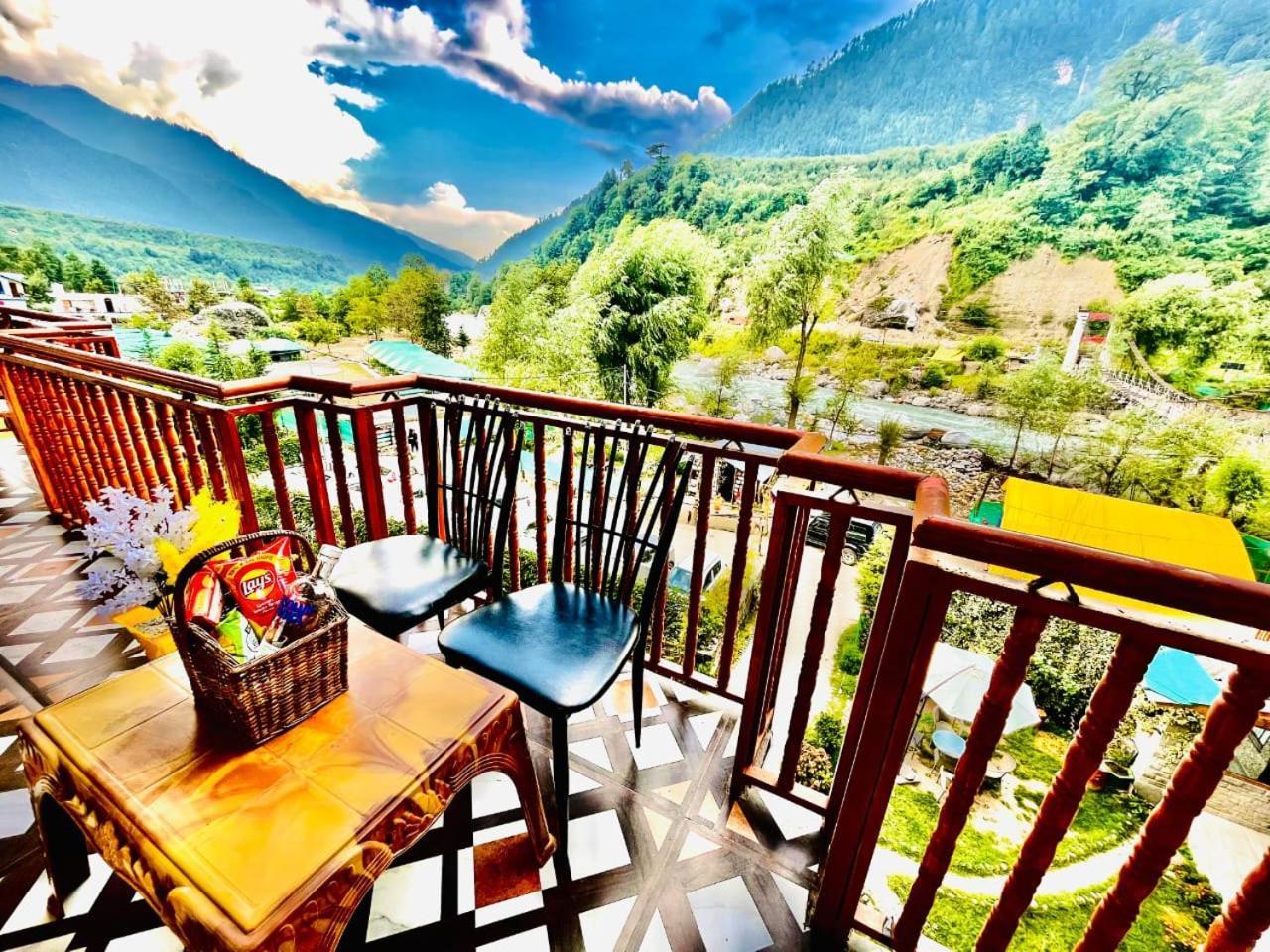 Himalayan Valley View Retreat - Selling Riverside In 3* Manali (Himachal Pradesh)