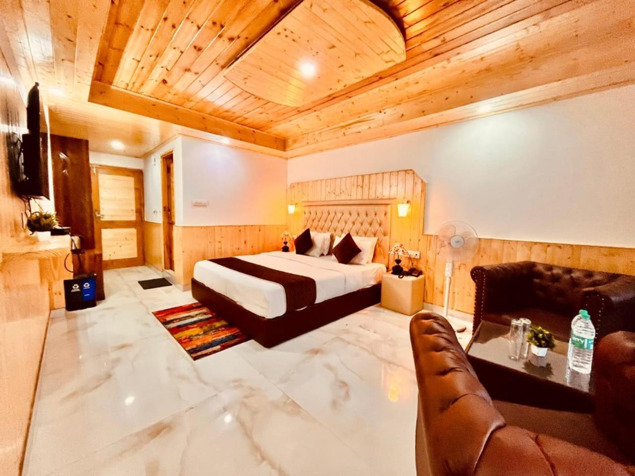 Hotel Himalayan Valley View Retreat - Selling Riverside In