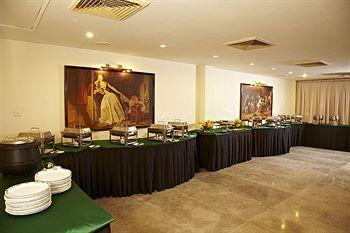 Club Mahindra White Meadows 4*