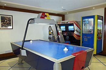 Club Mahindra White Meadows 4*