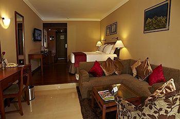 Club Mahindra White Meadows 4*