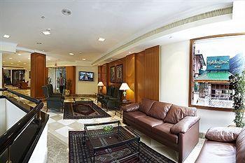 Club Mahindra White Meadows Hotel 4*
