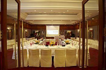 Club Mahindra White Meadows 4*