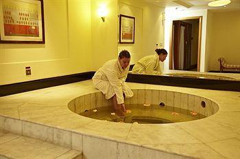 Club Mahindra White Meadows Hotel Manali (Himachal Pradesh)