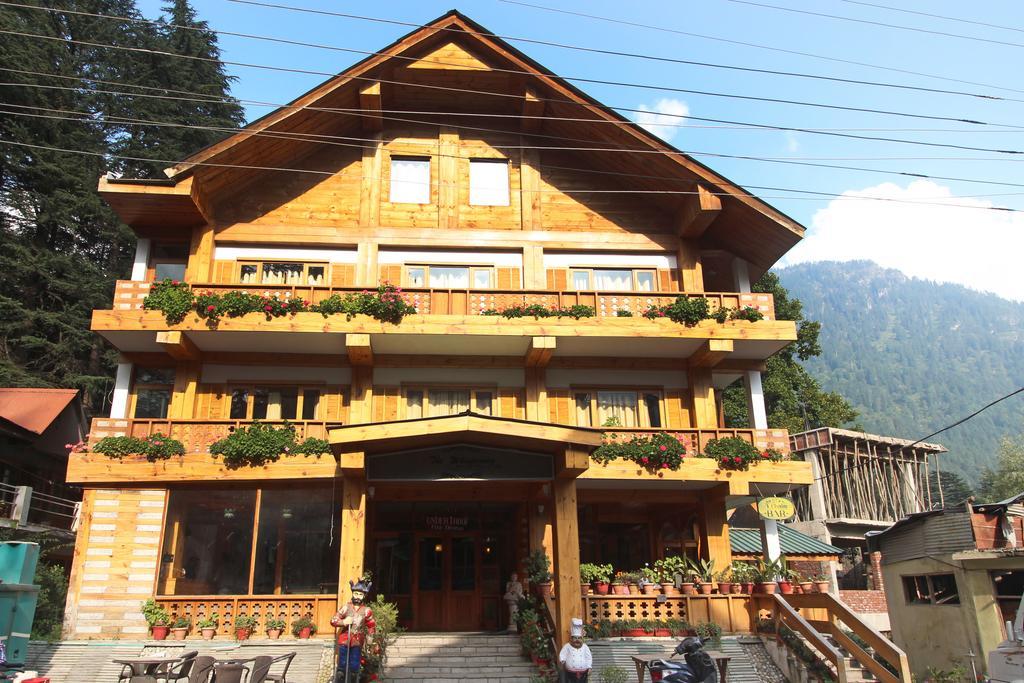 Hotel The Whispering By Vivaan Manali (Himachal Pradesh)