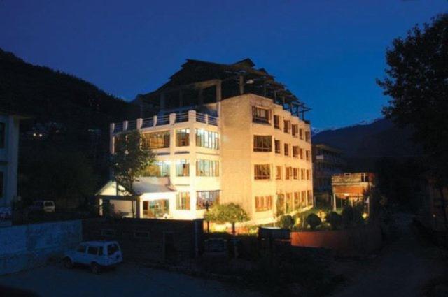 Hotel Sitara International