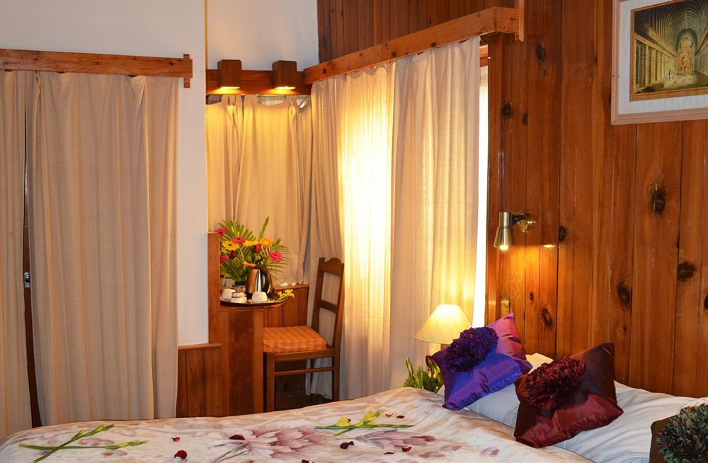 Negis Mayflower Hotel 3*