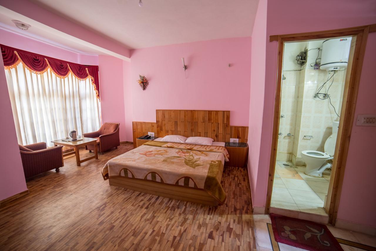 Satkar Residency 2*