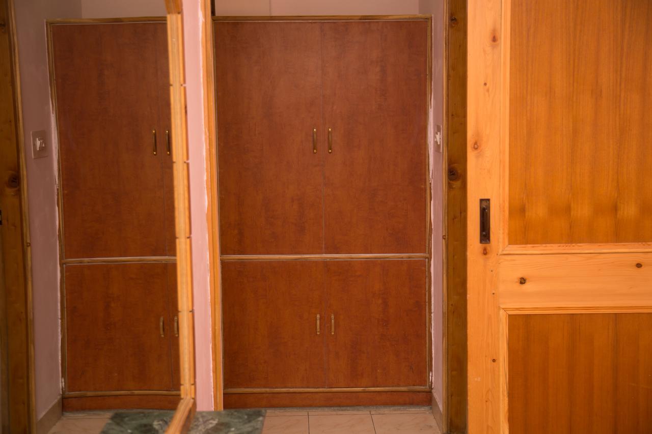 Hotel Satkar Residency Manali (Himachal Pradesh)