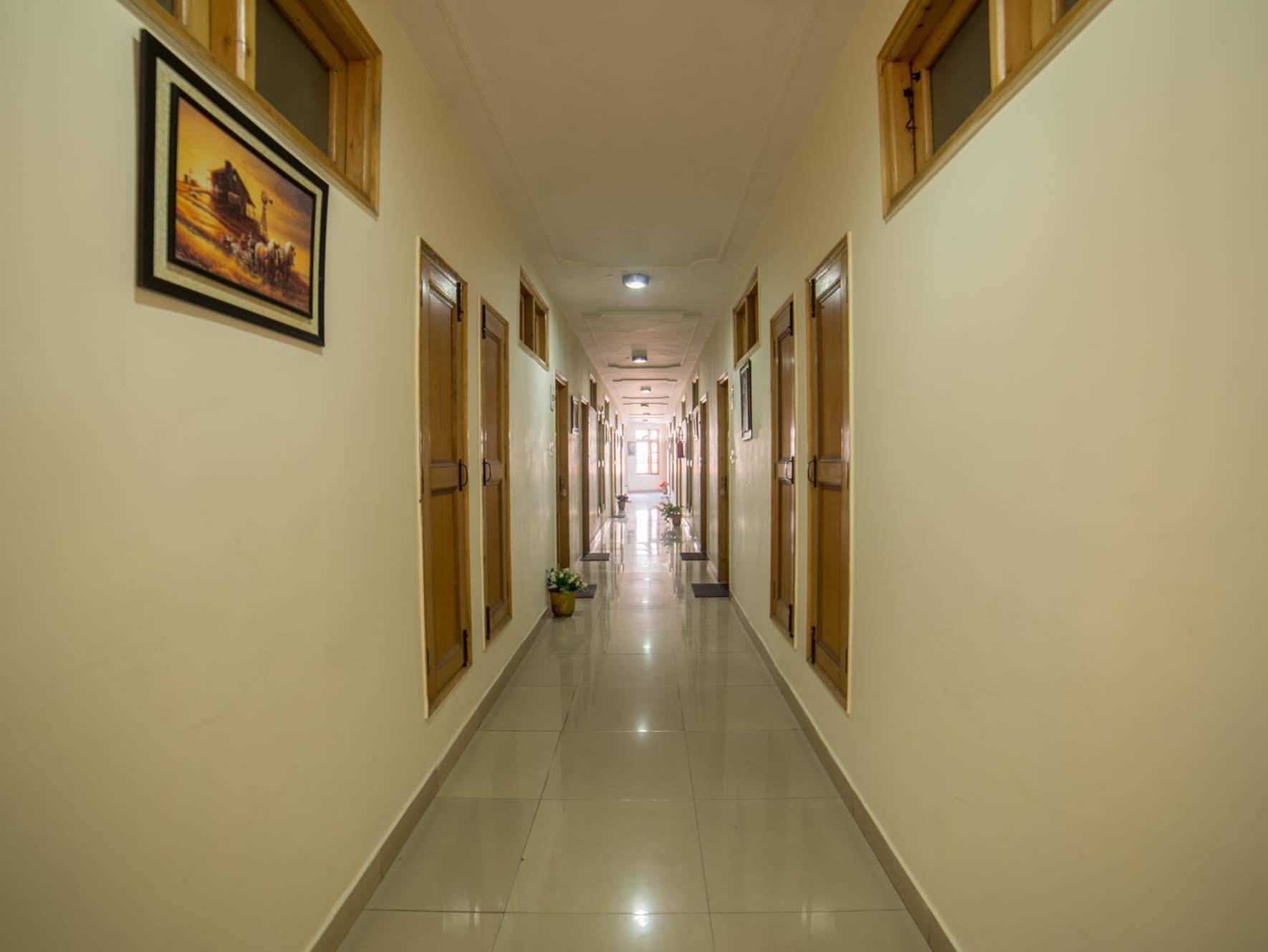 Hotel Satkar Residency Manali (Himachal Pradesh)