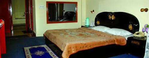 Sitara International Hotel 3*