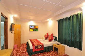 Vintage Hotel