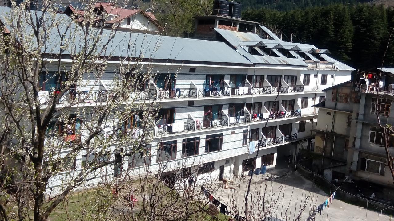 Nandini Palace Hotel 2*
