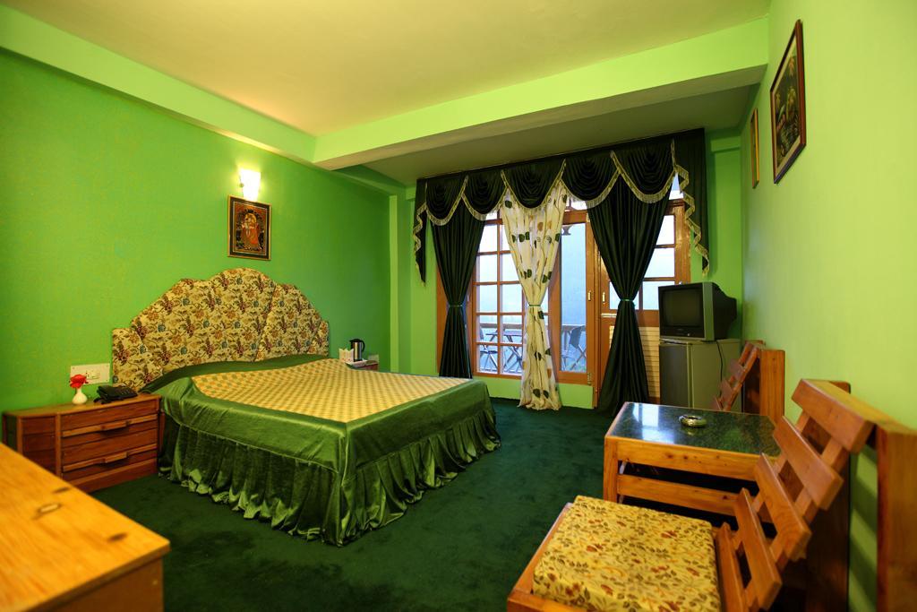 Hotel Naina And Cottages *