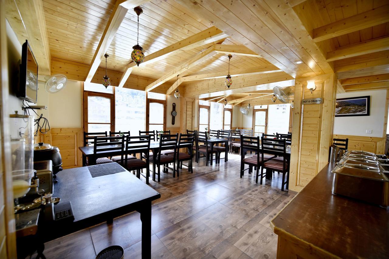 Hotel Oyo 8797 Mountain Regency 3*