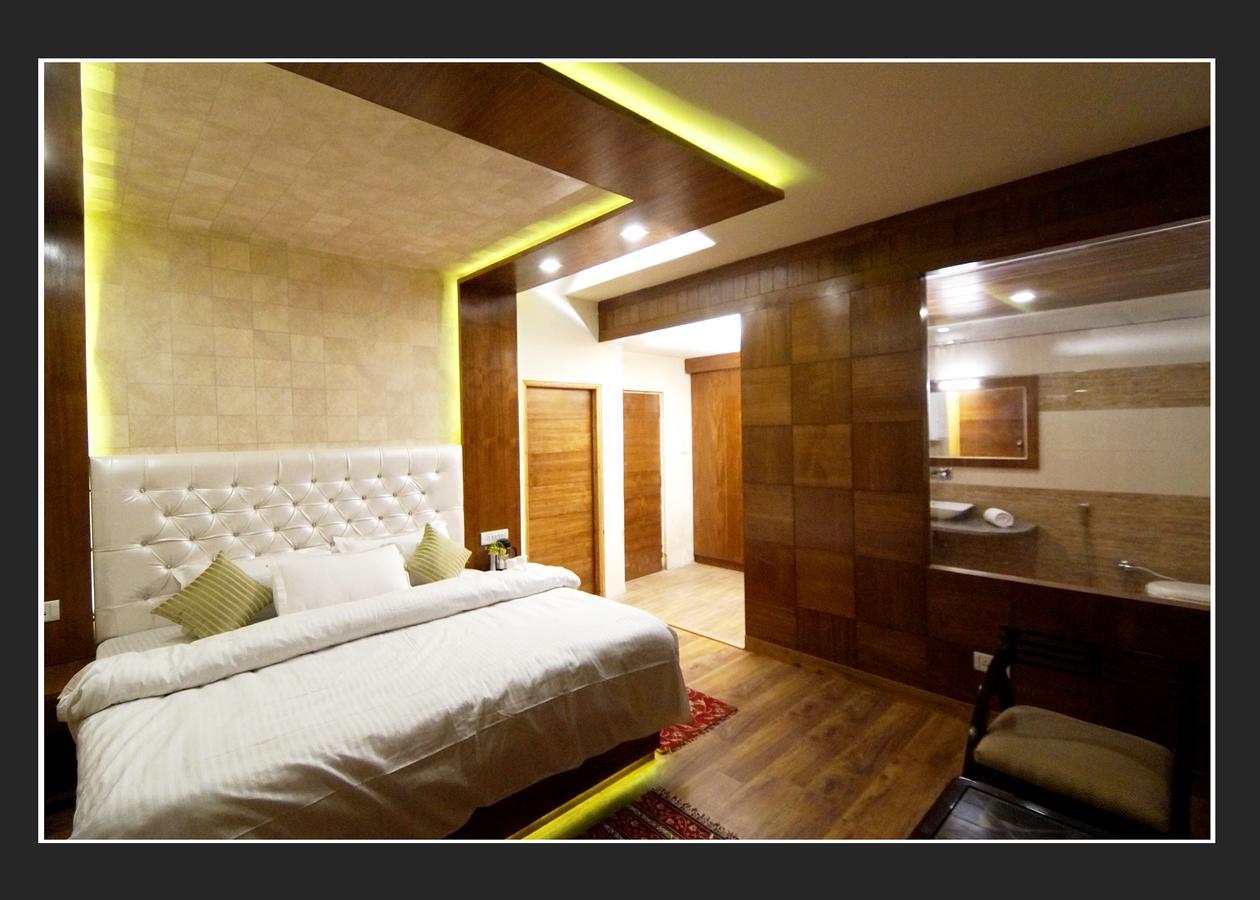 Hotel Pristine Manali (Himachal Pradesh)