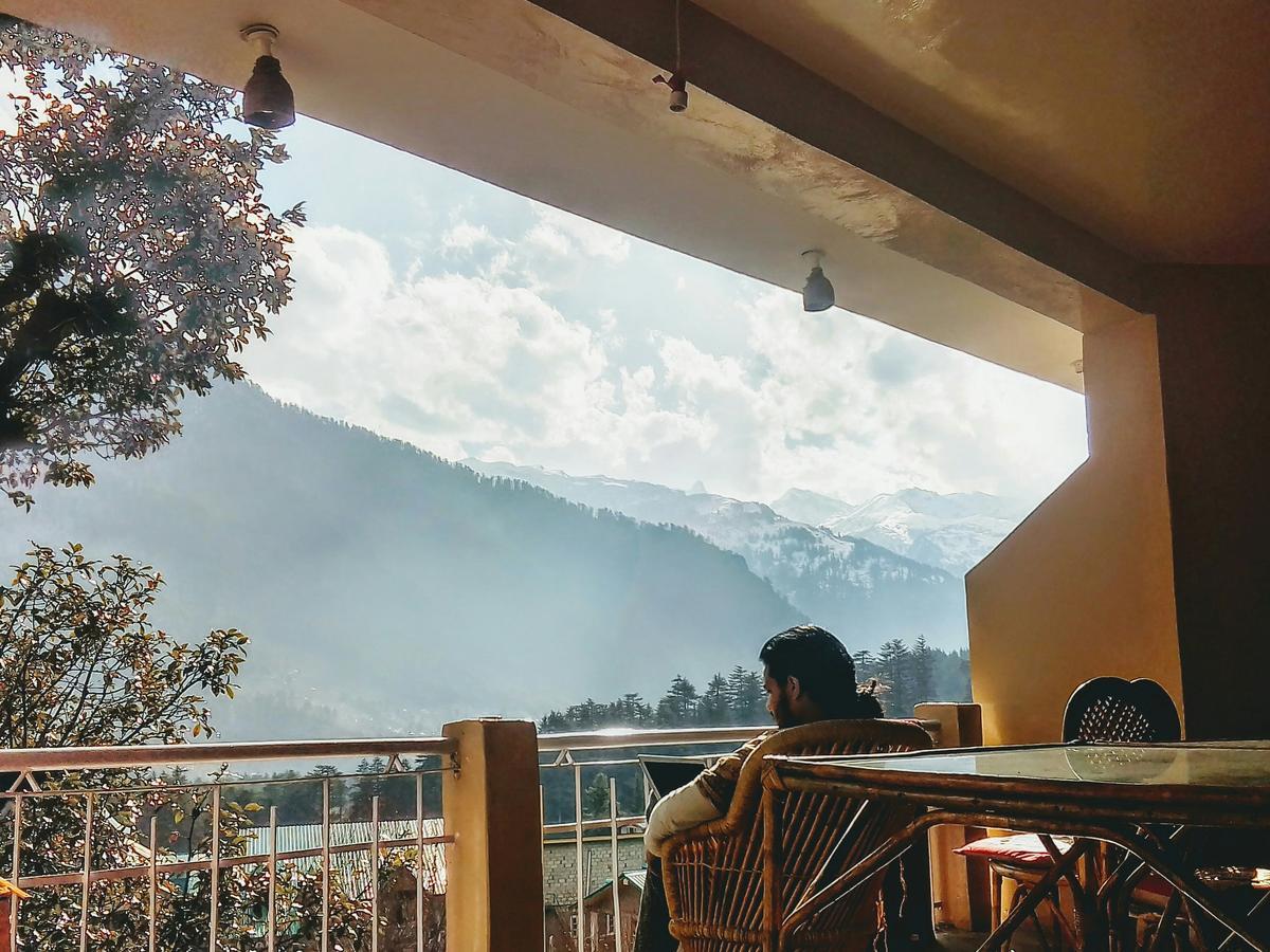 Antarctica & Hotel Manali (Himachal Pradesh)