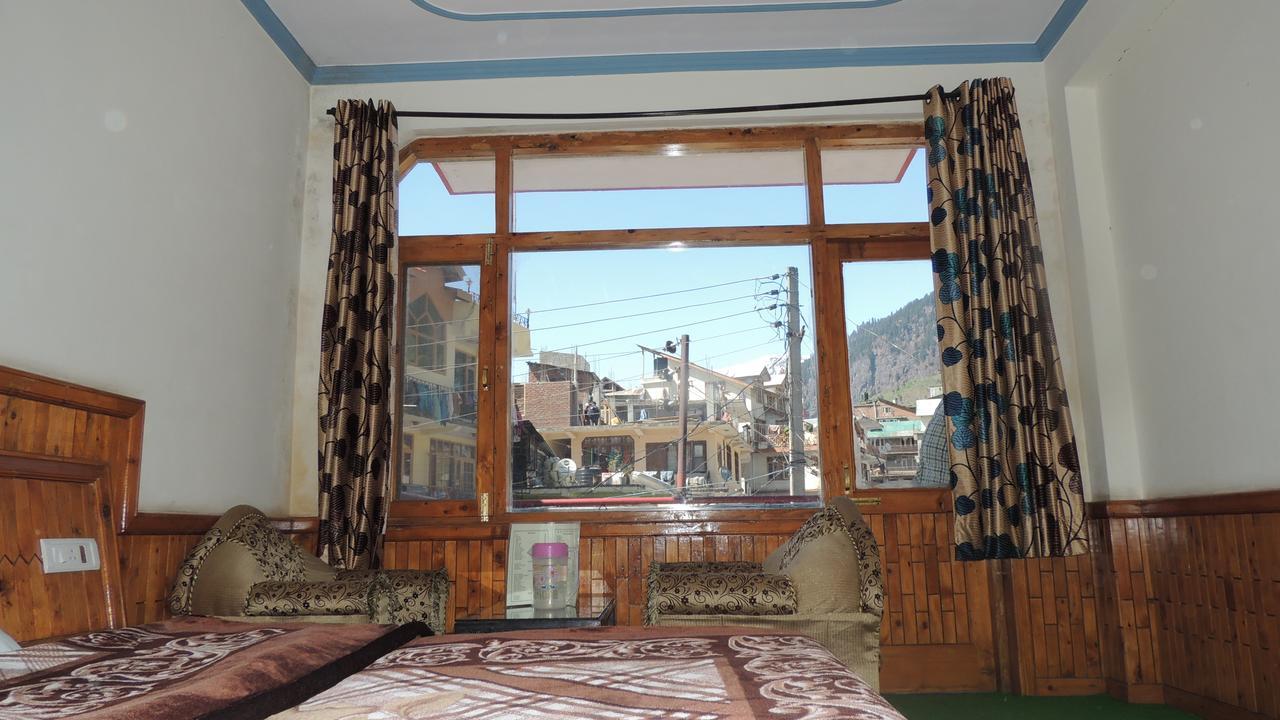 Snowdrop Hotel Manali (Himachal Pradesh)