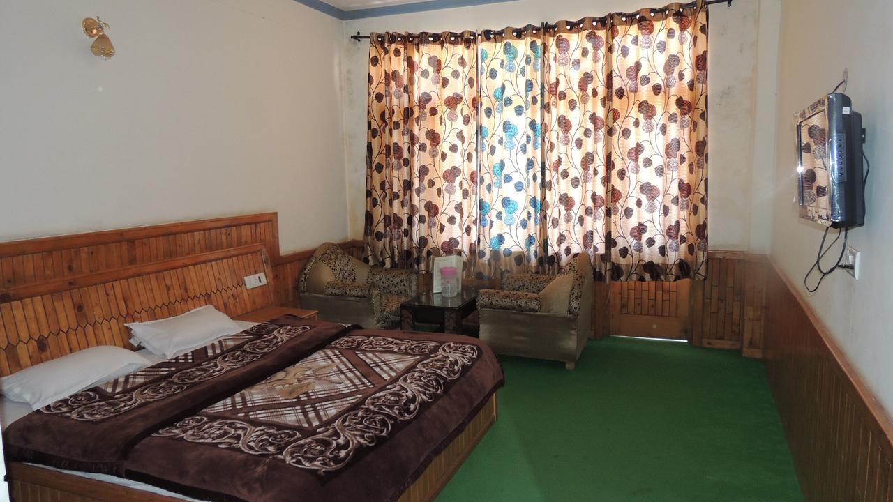Hotel Snowdrop Manali (Himachal Pradesh)