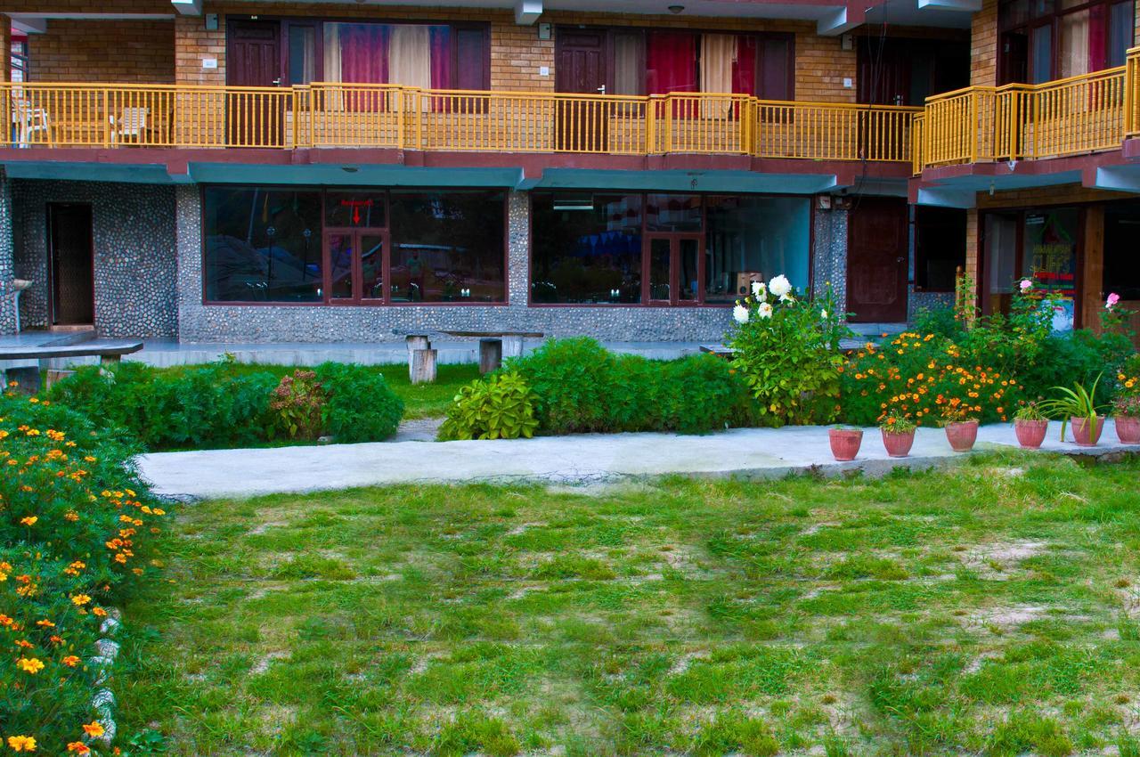 Himalayan Riverside Resort, Hotel 4*