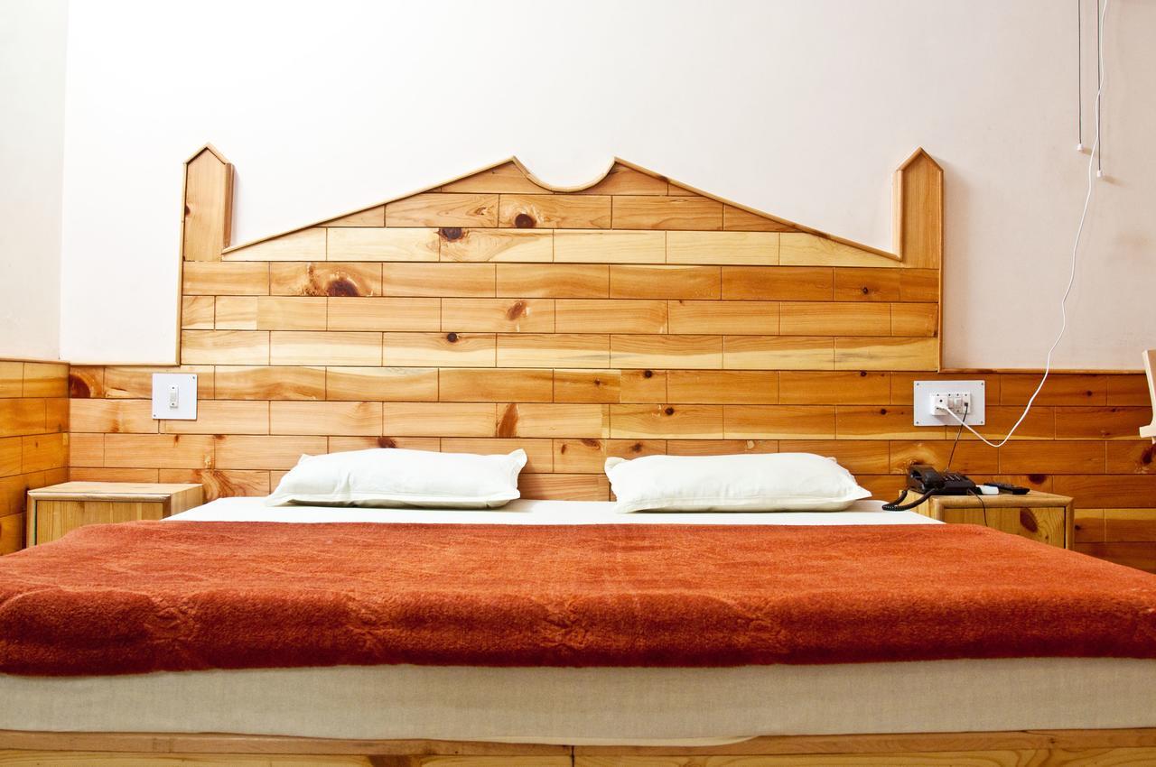 Himalayan Riverside Resort, 4* Manali (Himachal Pradesh)
