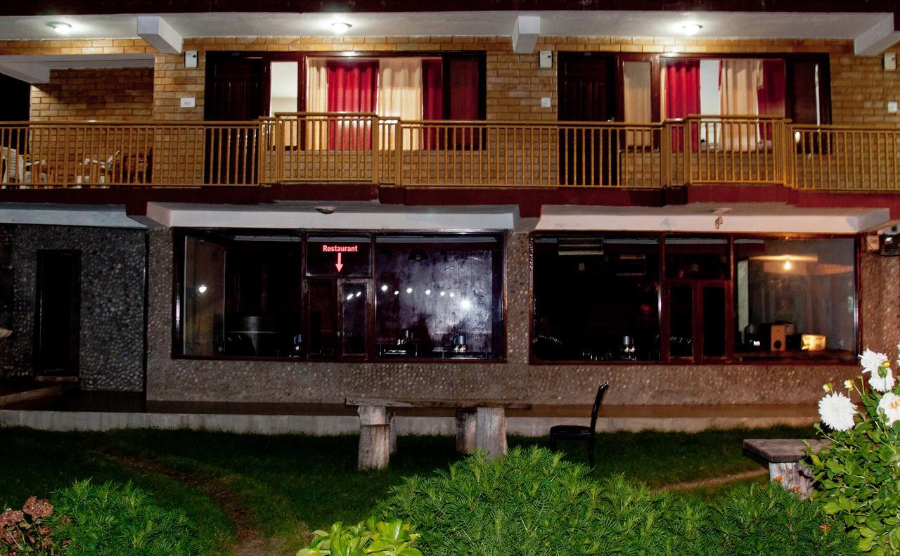 Himalayan Riverside Resort, Hotel Manali (Himachal Pradesh)