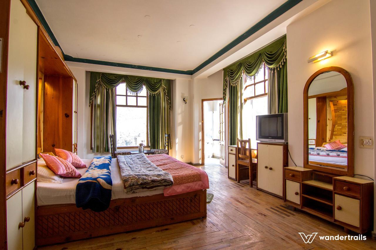 Flamingo Bed & Breakfast