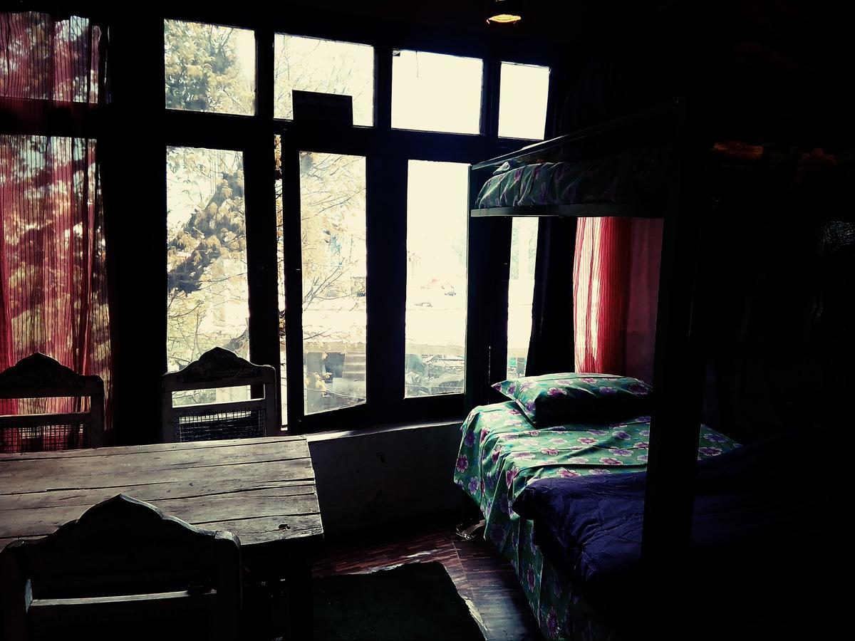 Antarctica & Hotel Manali (Himachal Pradesh)