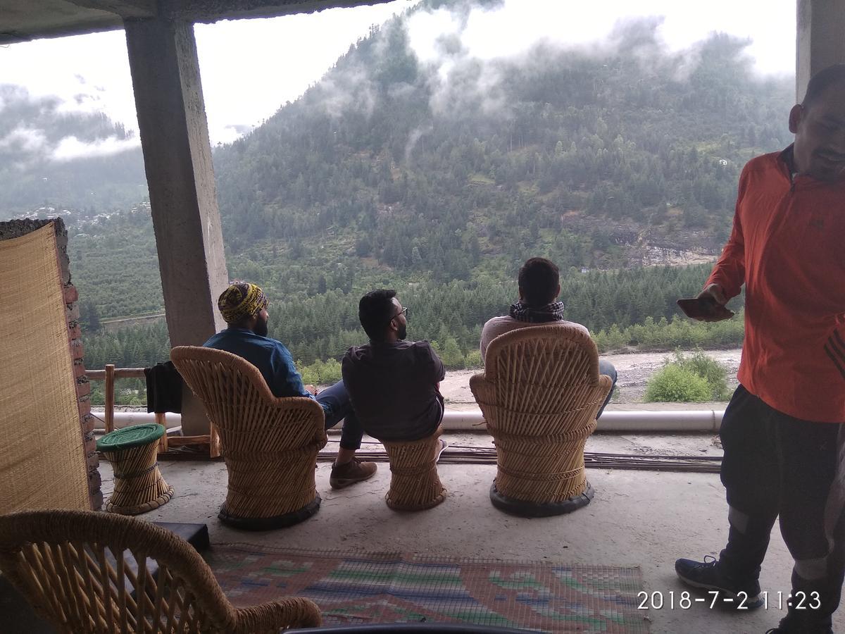 Sunface * Manali (Himachal Pradesh)
