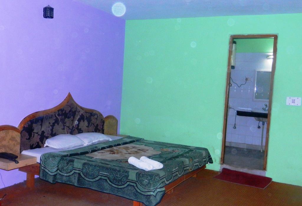 Ambika Hotel