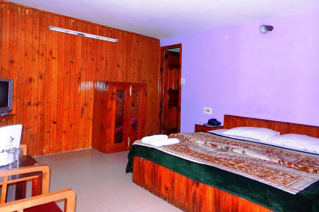 Hotel Ambika Manali (Himachal Pradesh)