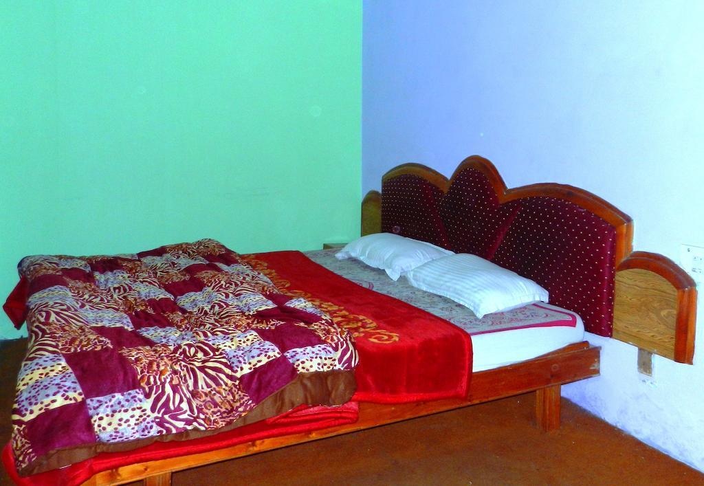 Ambika 2*