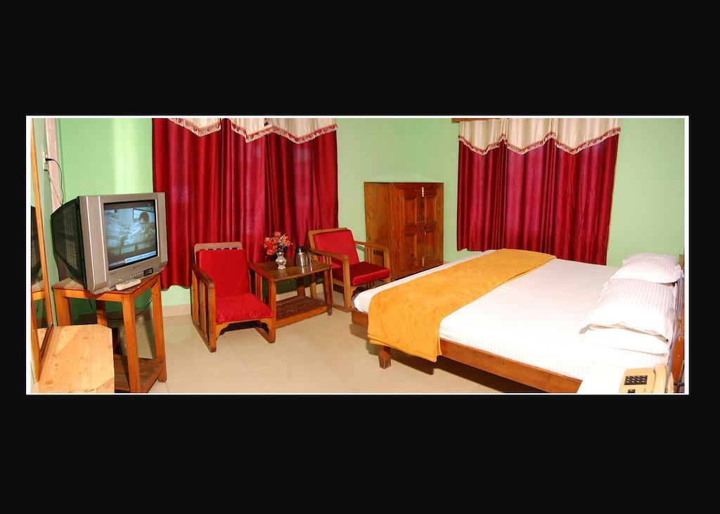 Hotel Ambika 2*