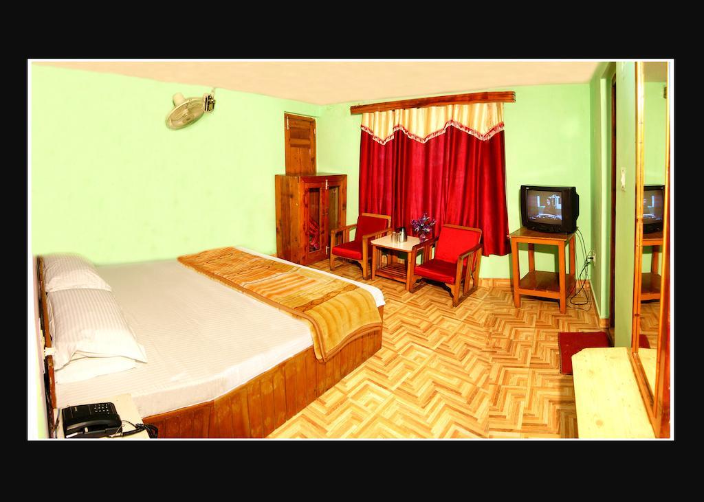 Hotel Ambika Manali (Himachal Pradesh)