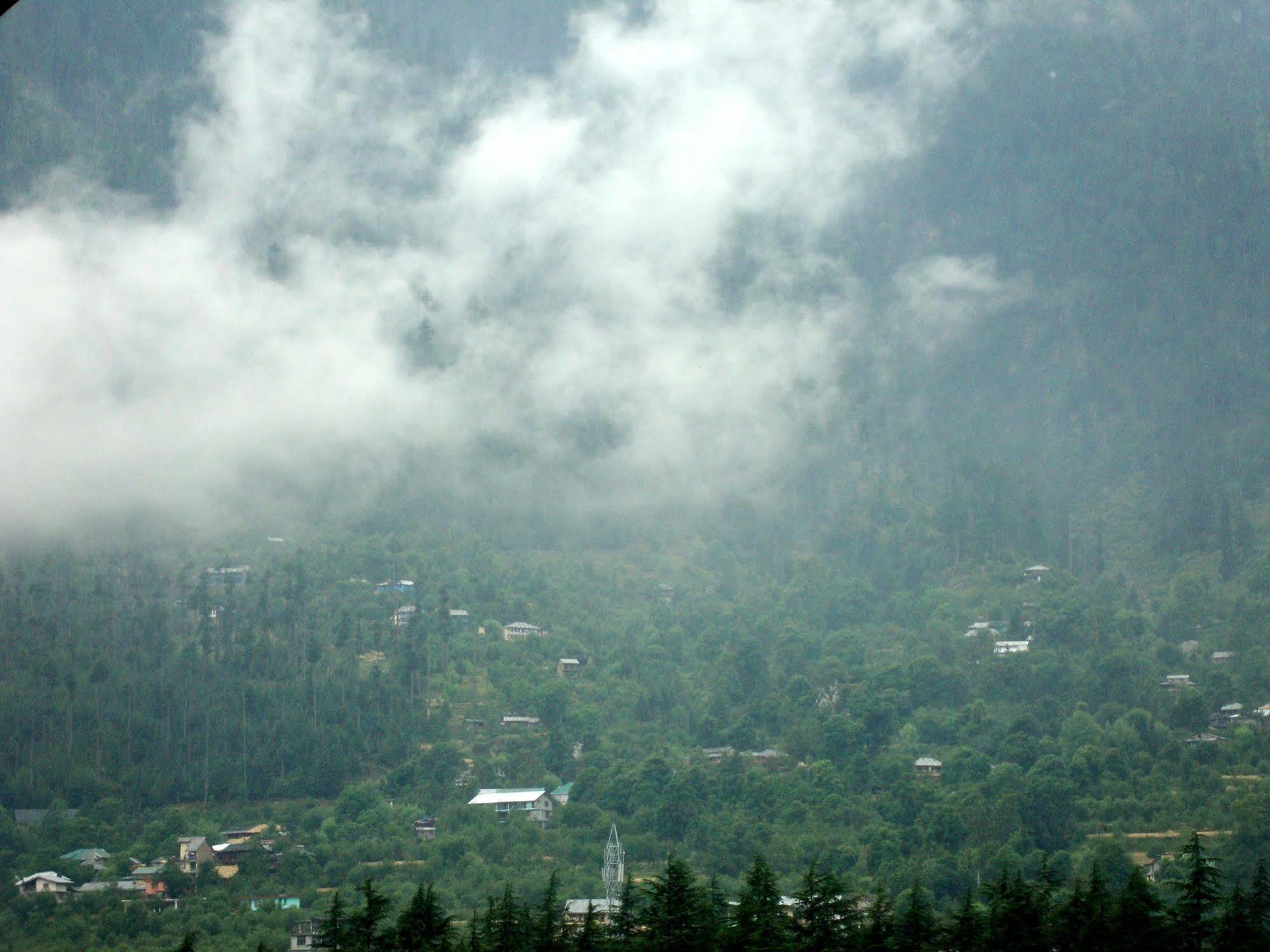 Vintage Manali (Himachal Pradesh)